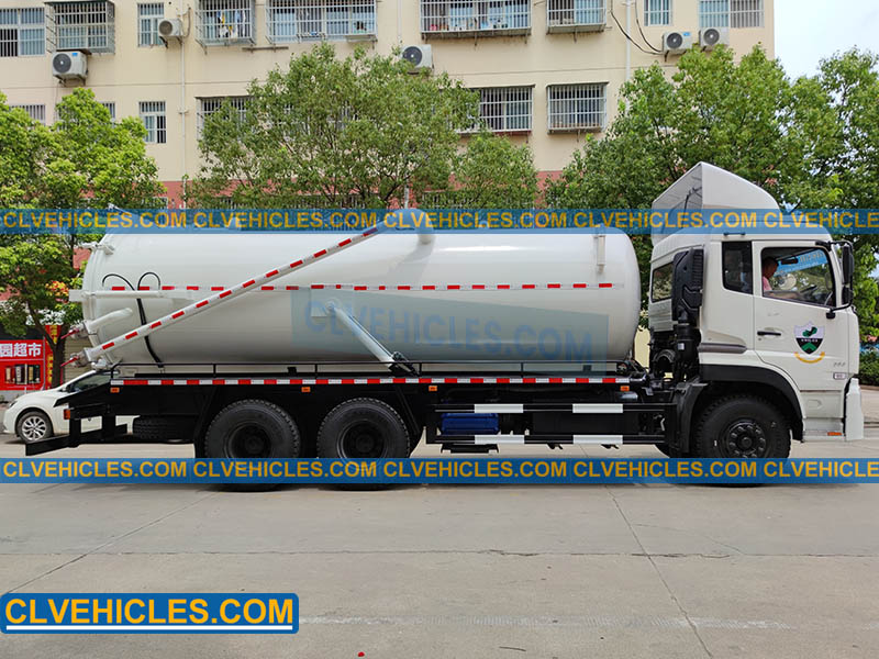 грузовик для всасывания сточных вод