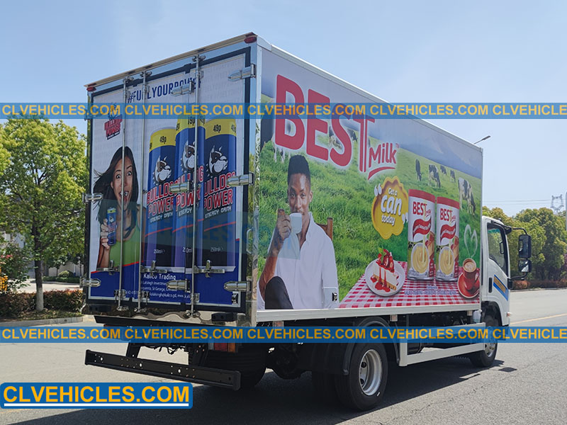 ISUZU reefer box truck