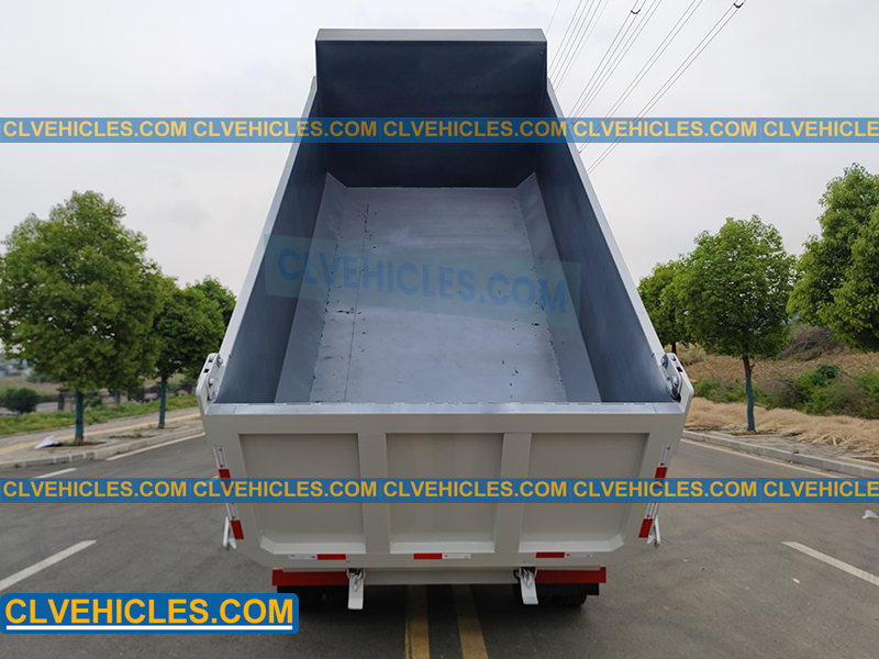 ISUZU tipper truck