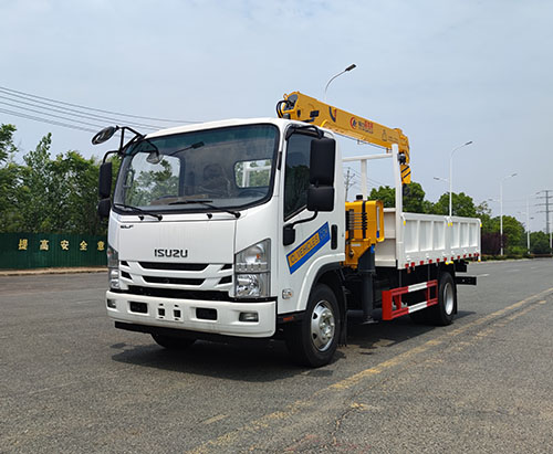 Один грузовой автомобиль ISUZU ELF с краном-манипулятором отправляется в Эфиопию