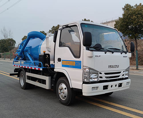 One Unit of ISUZU ELF 3CBM Vacuum Tanker Truck Ship to St. Vincent and the Grenadines