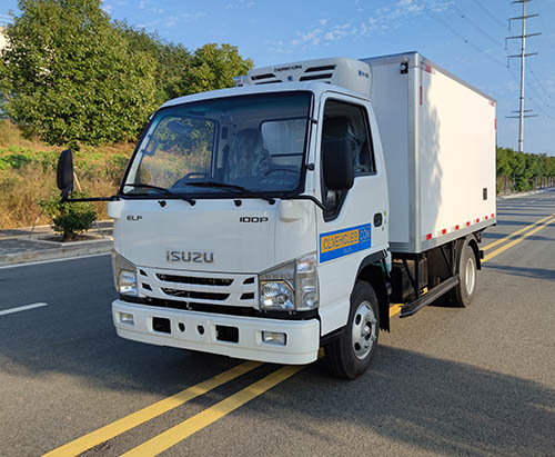 Один 5-тонный рефрижератор ISUZU ELF отправляется в Руанду