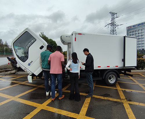 Customer from Rwanda Visit CLVEHICLES.COM and Check Refrigerator Truck